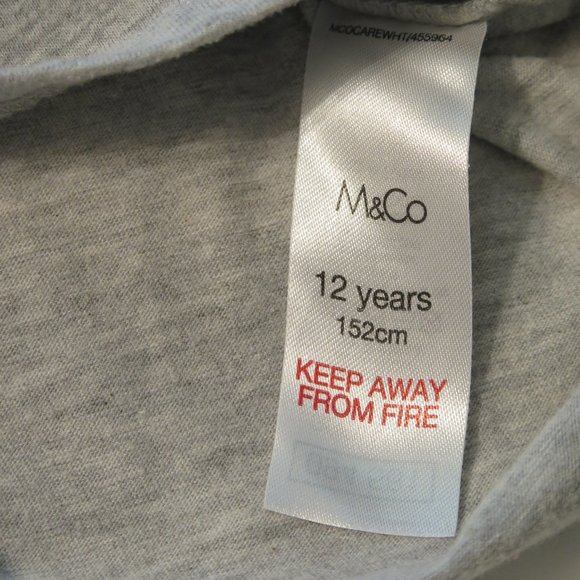 GIRLS (12 years) 'Santa is it too late to be good" T-shirt - Picture 5 of 7